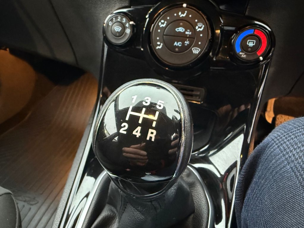 Used Ford Fiesta 2015 for sale - 76820948: Photo 16