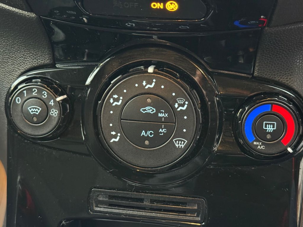 Used Ford Fiesta 2015 for sale - 76820948: Photo 3