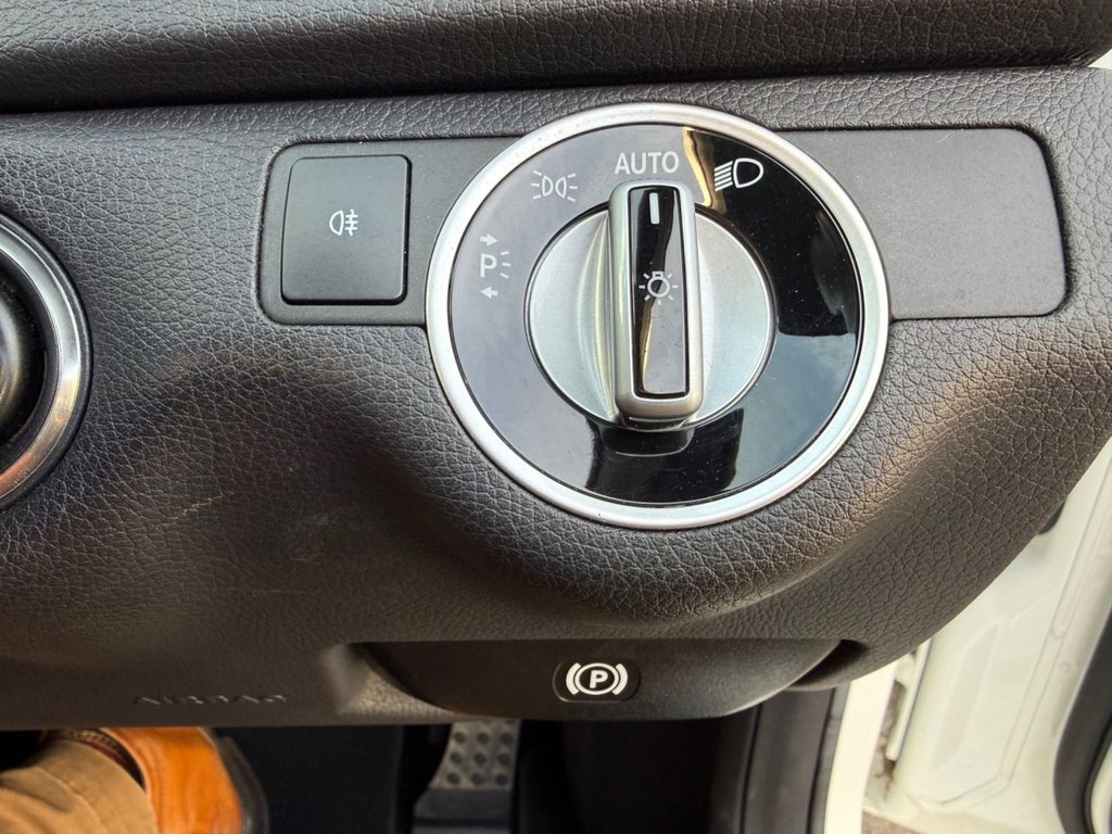 Used Mercedes-Benz C Class 2012 for sale - 77835553: Photo 11