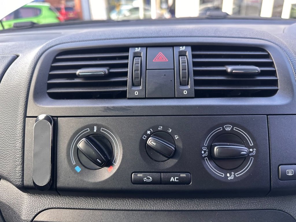 Used Skoda Roomster 2012 for sale - 78044851: Photo 16