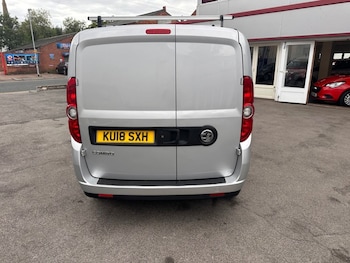 Used Vauxhall Combo 2018 for sale - 75653830: Photo