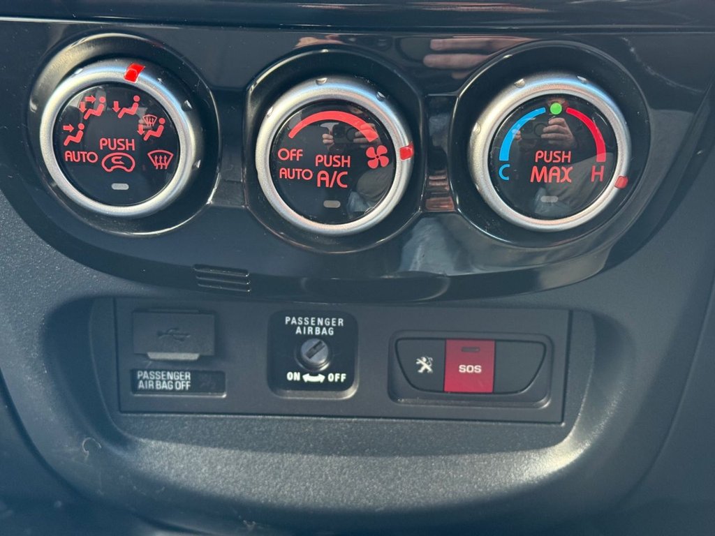 Used Peugeot iOn 2012 for sale - 76642602: Photo 10