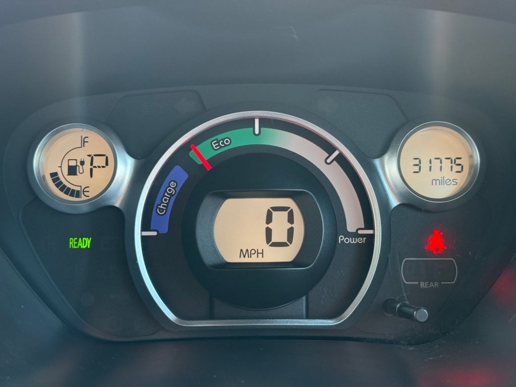 Used Peugeot iOn 2012 for sale - 76642602: Photo 16