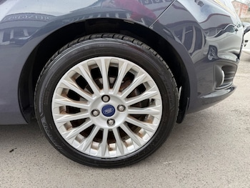 Used Ford Fiesta 2015 for sale - 78241749: Photo