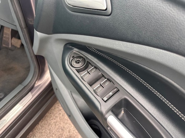 Used Ford C-Max 2014 for sale - 75716693: Photo 23