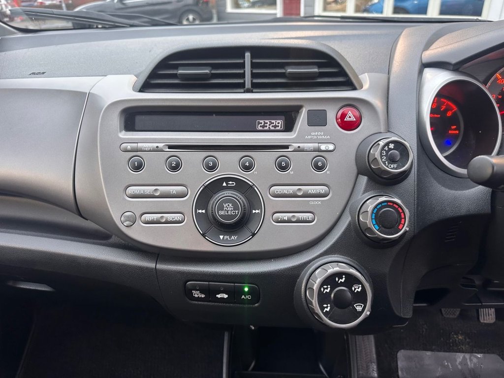 Used Honda Jazz 2009 for sale - 77384551: Photo 17