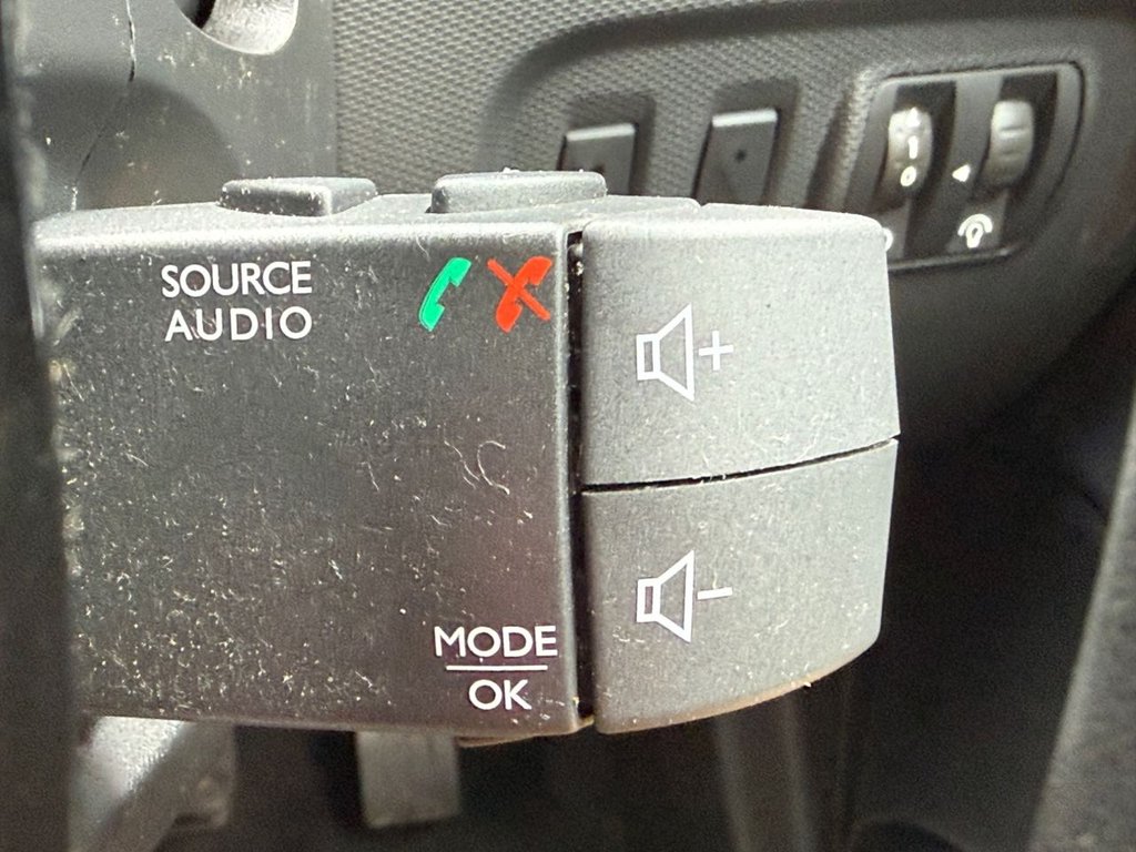 Used Renault Captur 2015 for sale - 78061936: Photo 14