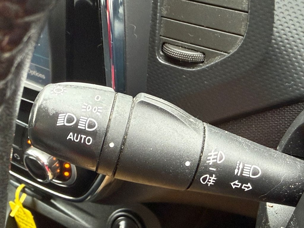 Used Renault Captur 2015 for sale - 78061936: Photo 17