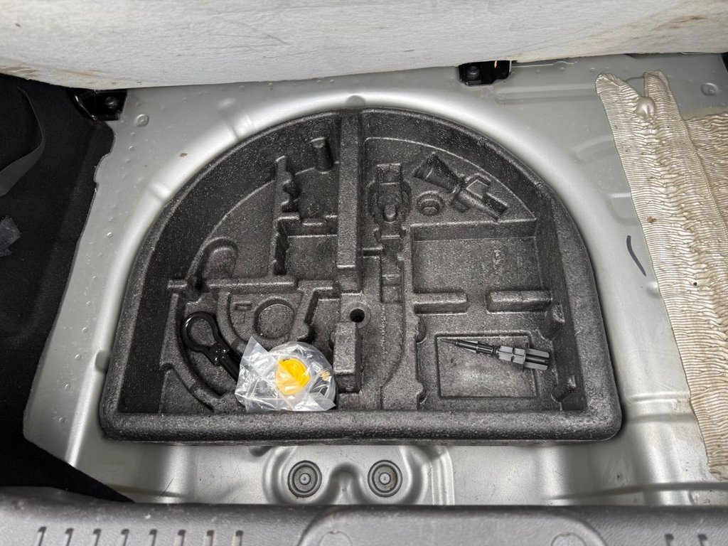 Used Ford Fiesta 2013 for sale - 78030821: Photo 25