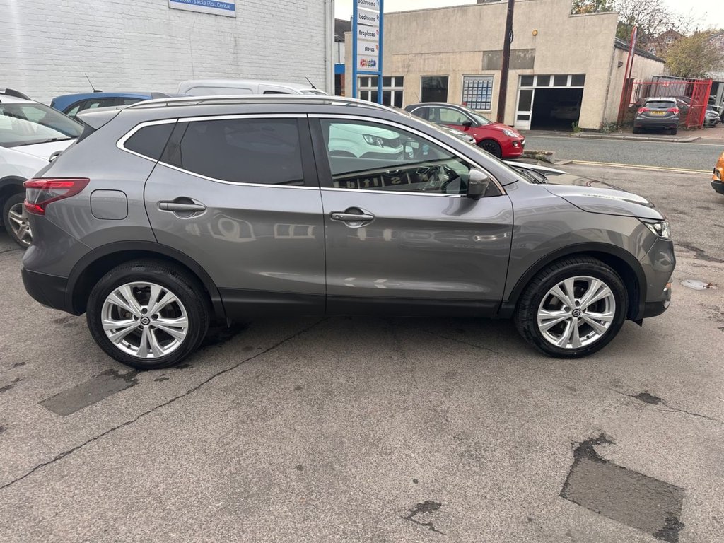 Used Nissan Qashqai 2018 for sale - 76368109: Photo 11