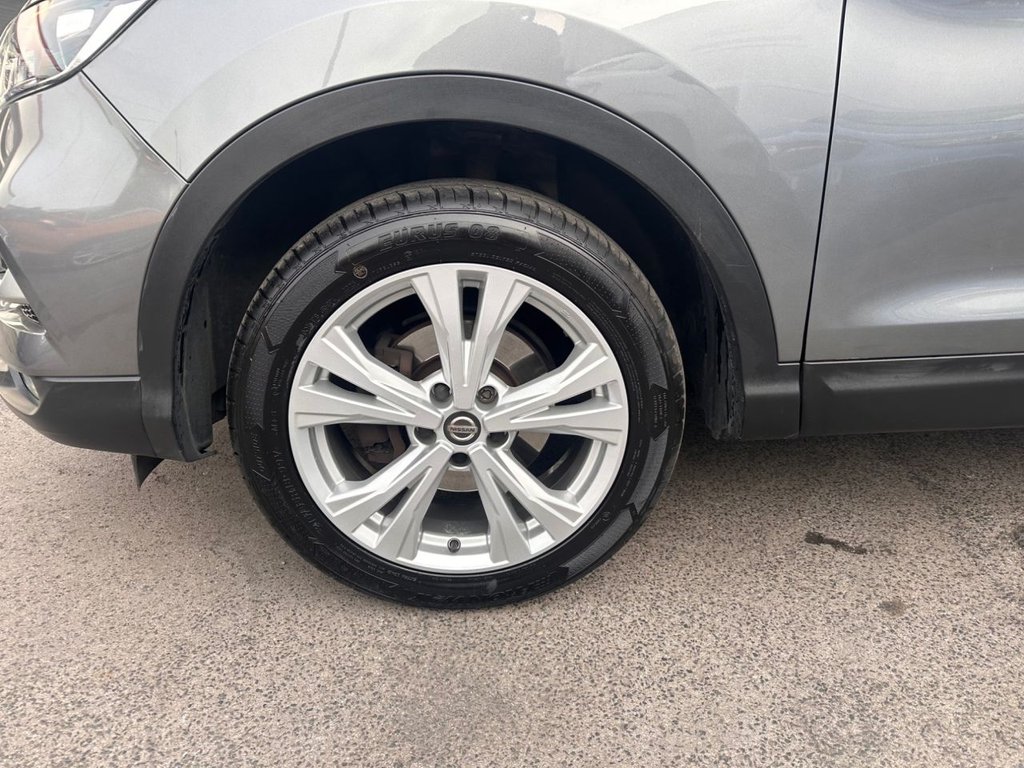 Used Nissan Qashqai 2018 for sale - 76368109: Photo 2