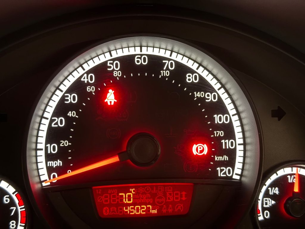 Used Volkswagen up! 2015 for sale - 77369868: Photo 2