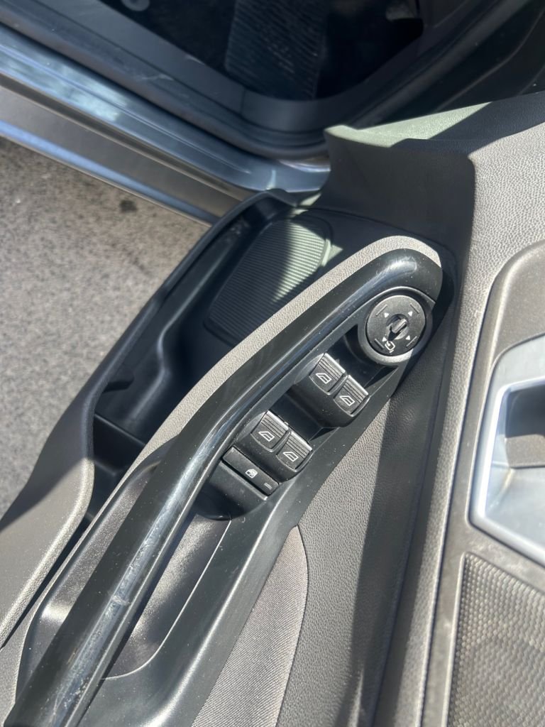 Used Ford Fiesta 2016 for sale - 76312881: Photo 18