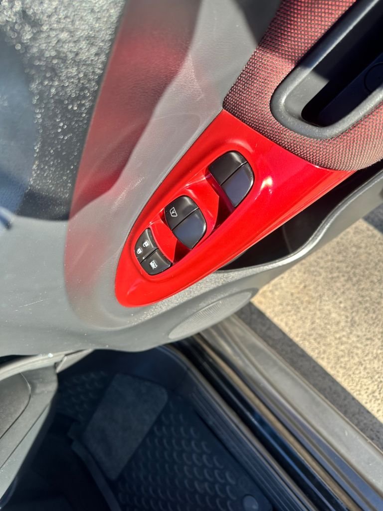 Used Nissan Juke 2014 for sale - 78110886: Photo 10