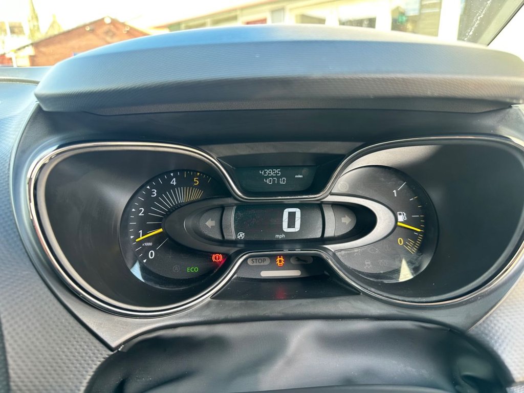 Used Renault Captur 2015 for sale - 78056631: Photo 14