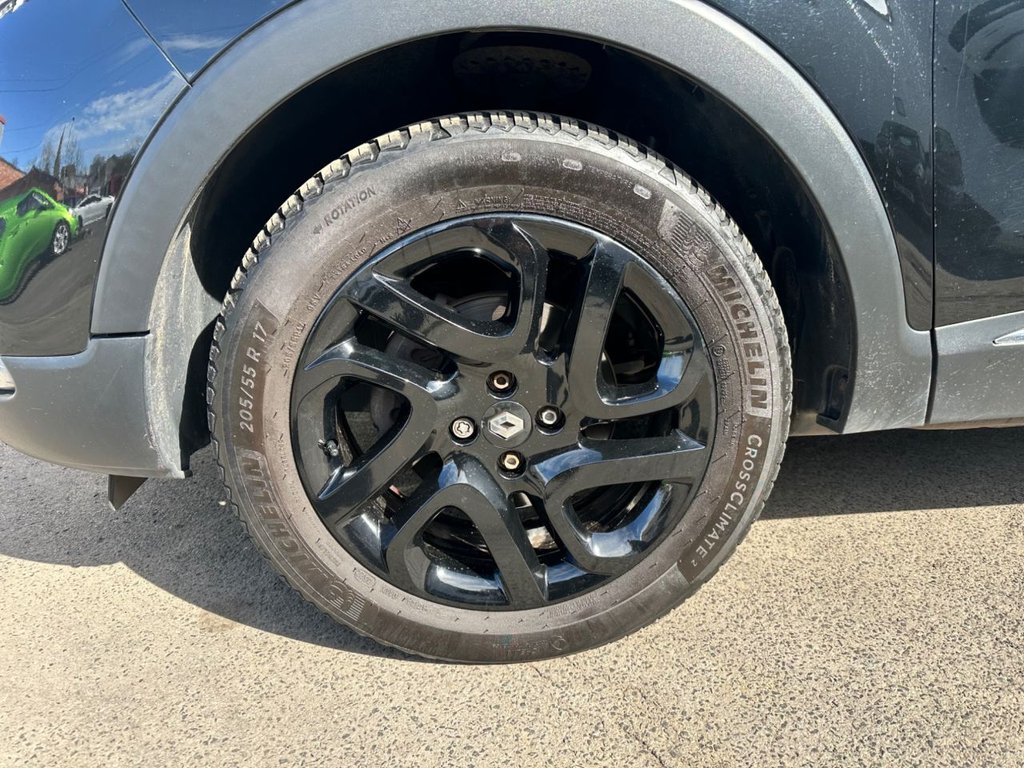 Used Renault Captur 2015 for sale - 78056631: Photo 2