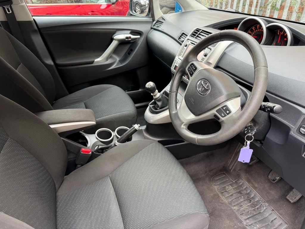 Used Toyota Verso 2012 for sale - 77680889: Photo 15