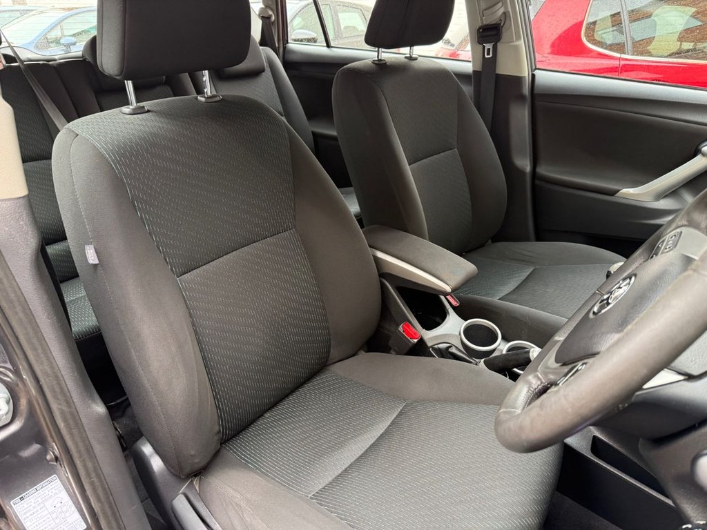 Used Toyota Verso 2012 for sale - 77680889: Photo 16