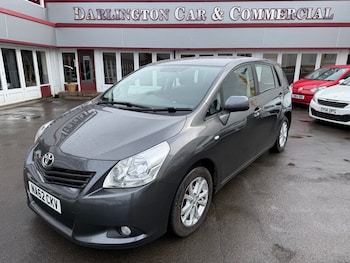 Used Toyota Verso 2012 for sale - 77680889: Photo