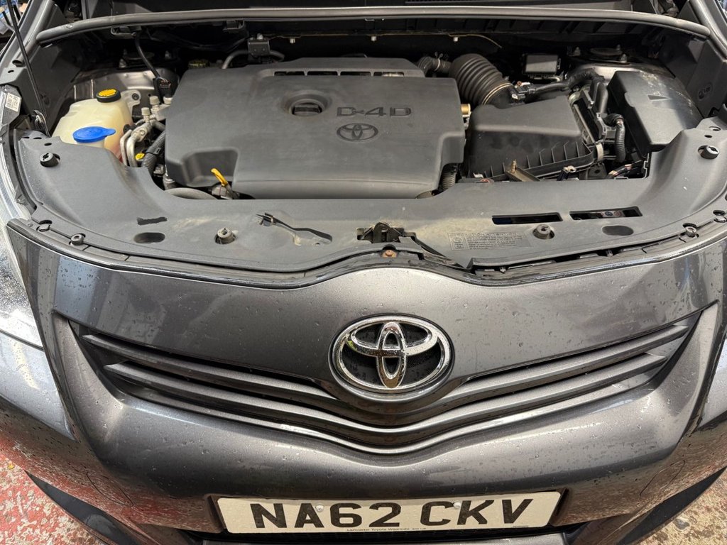 Used Toyota Verso 2012 for sale - 77680889: Photo 25