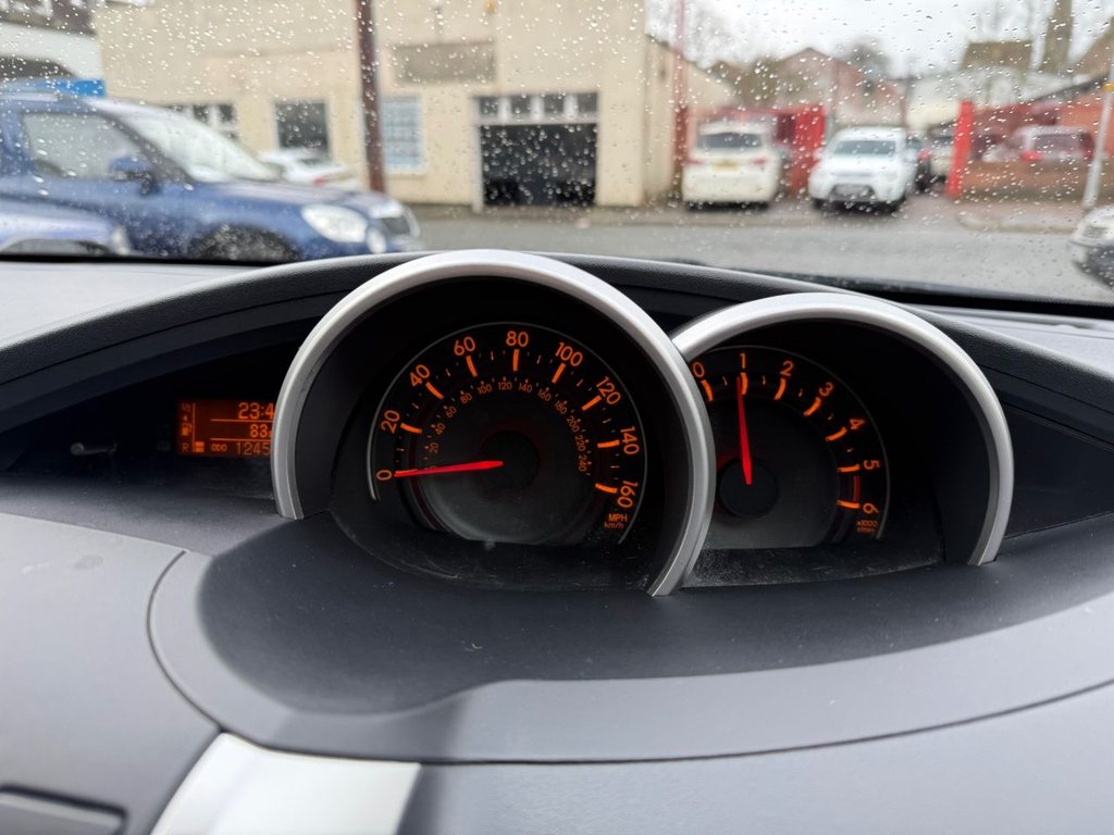 Used Toyota Verso 2012 for sale - 77680889: Photo 8