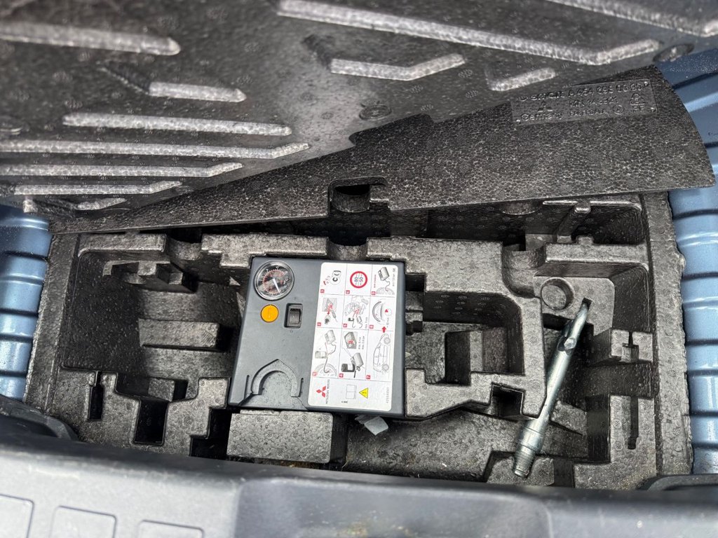 Used Mitsubishi Colt 2010 for sale - 77708797: Photo 20