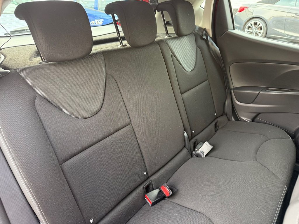 Used Renault Clio 2015 for sale - 76417685: Photo 22