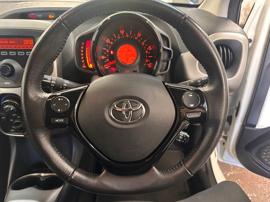 Used Toyota AYGO 2017 for sale - 76784142: Photo 12