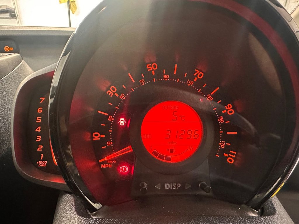 Used Toyota AYGO 2017 for sale - 76784142: Photo 8