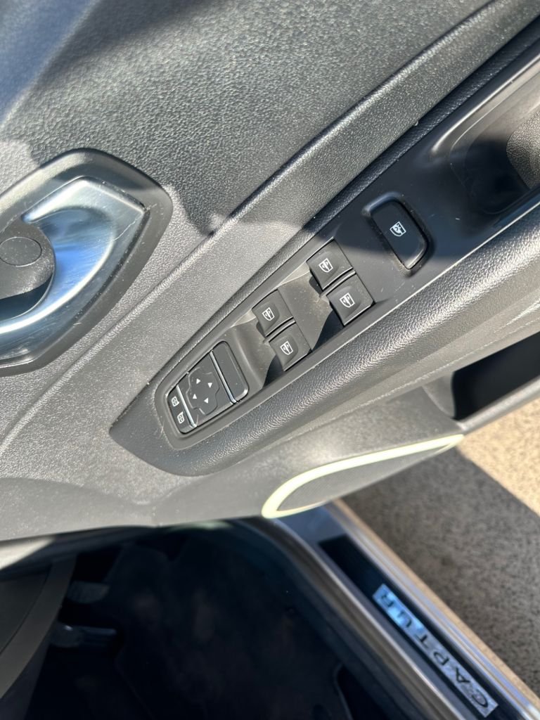 Used Renault Captur 2018 for sale - 78110905: Photo 13