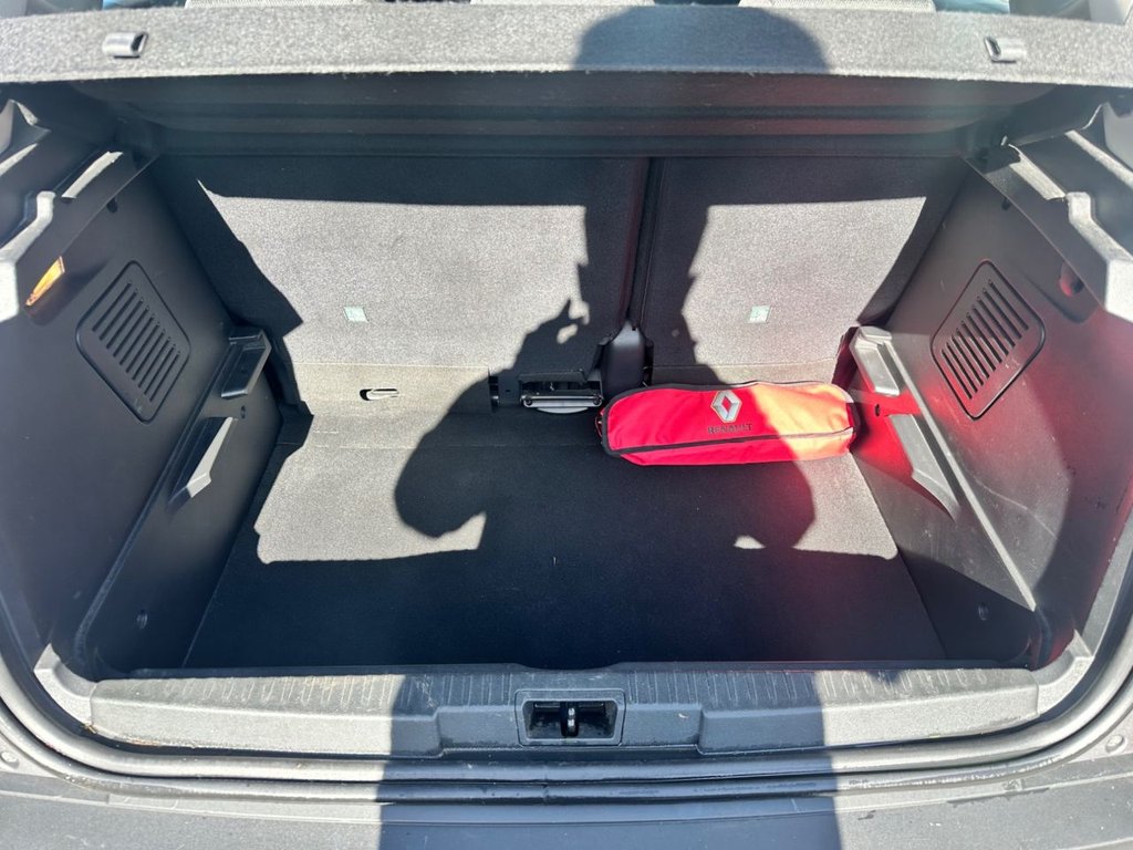 Used Renault Captur 2018 for sale - 78110905: Photo 21