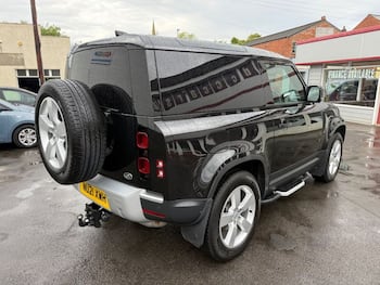 Used Land Rover Defender 90 2021 for sale - 79755520: Photo