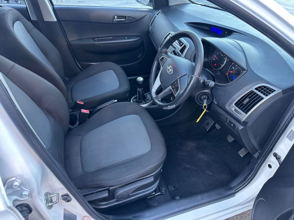 Used Hyundai i20 2014 for sale - 77153071: Photo 14