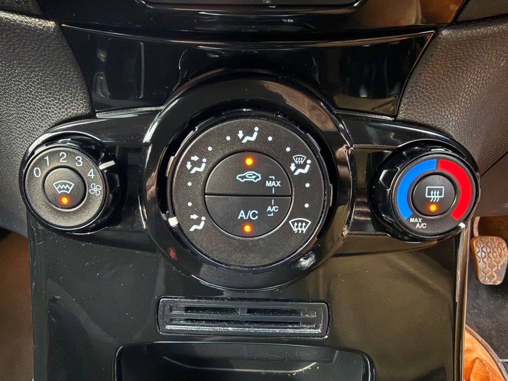 Used Ford Fiesta 2014 for sale - 77507795: Photo 15