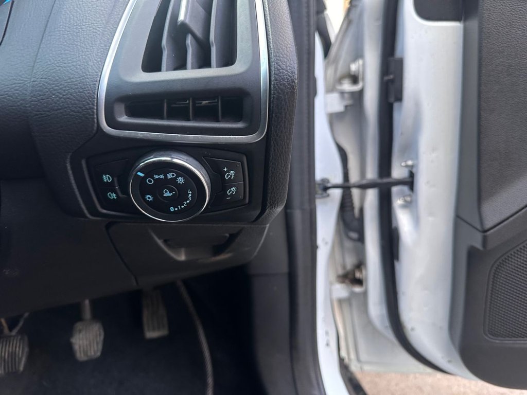 Used Ford Focus 2013 for sale - 77990822: Photo 13