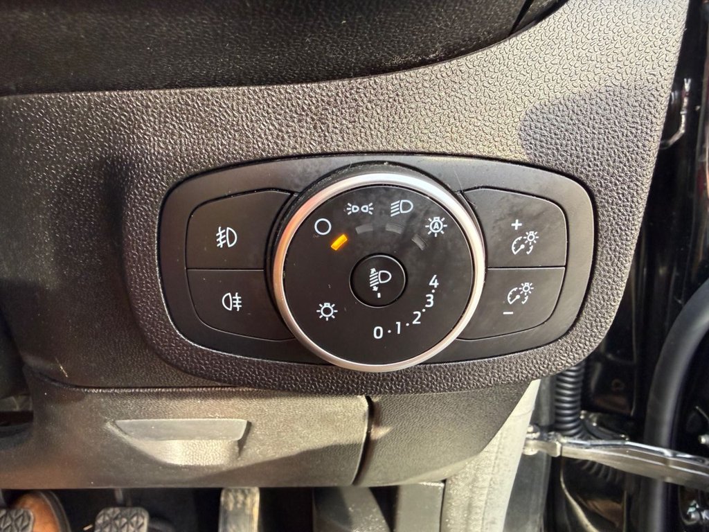 Used Ford Fiesta 2018 for sale - 78003096: Photo 11