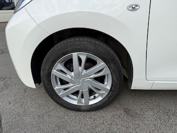 Used Toyota AYGO 2014 for sale - 75559509: Photo