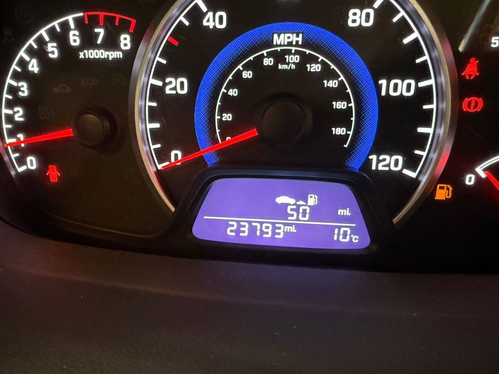 Used Hyundai i10 2019 for sale - 77734344: Photo 2