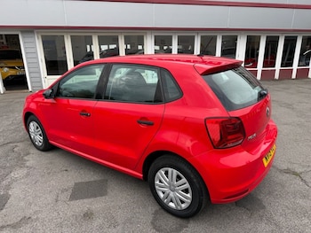 Used Volkswagen Polo 2015 for sale - 78975343: Photo