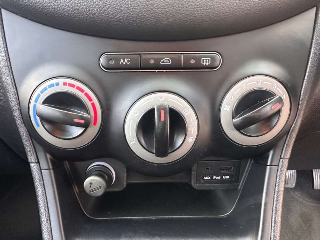 Used Hyundai i10 2012 for sale - 76439151: Photo 19