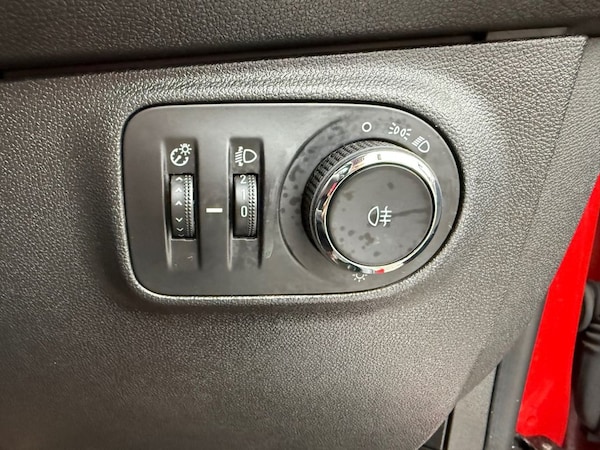 Used Vauxhall ADAM 2017 for sale - 76317143: Photo 7