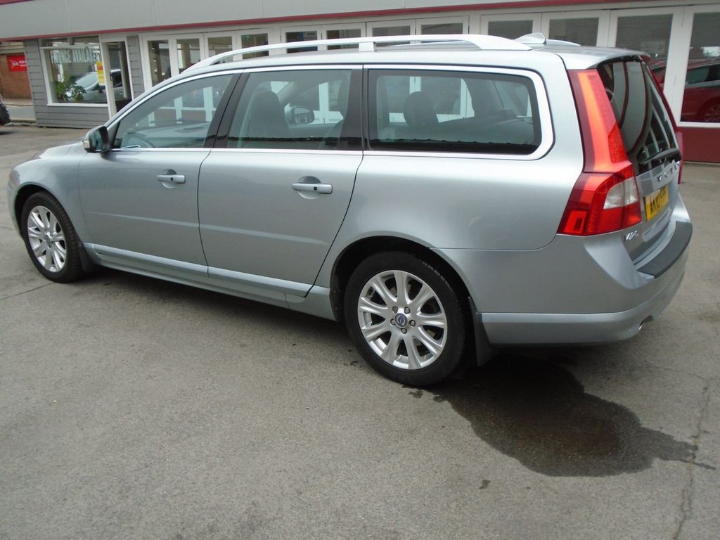 Used Volvo V70 2010 for sale - 77451711: Photo 12