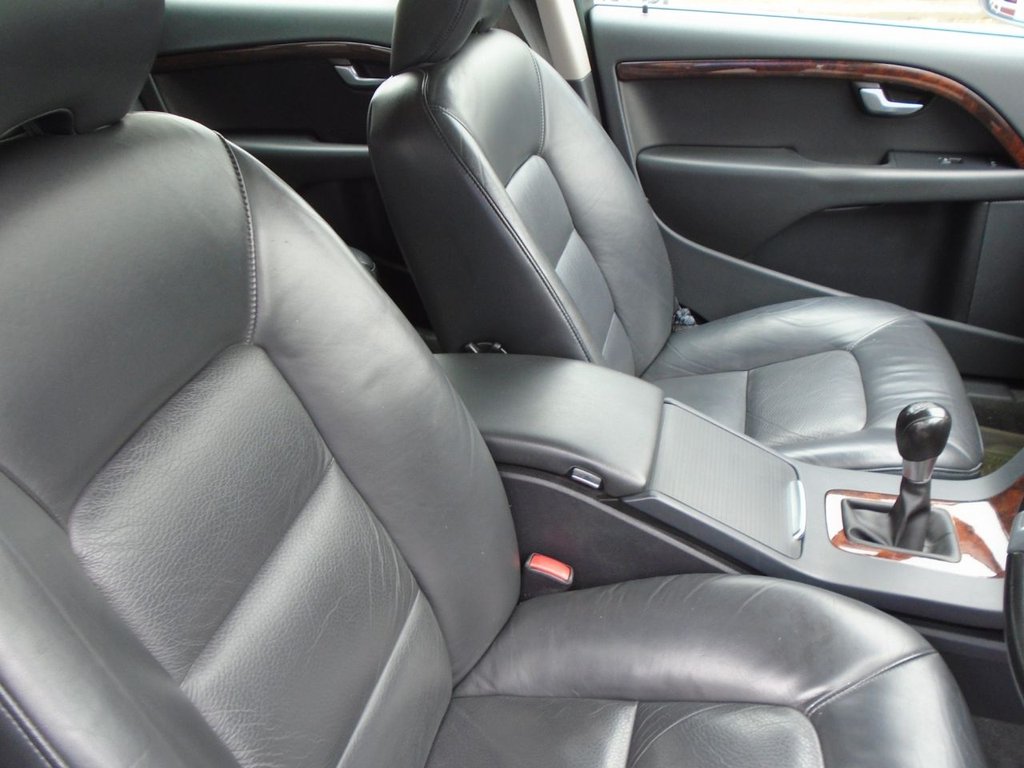 Used Volvo V70 2010 for sale - 77451711: Photo 16