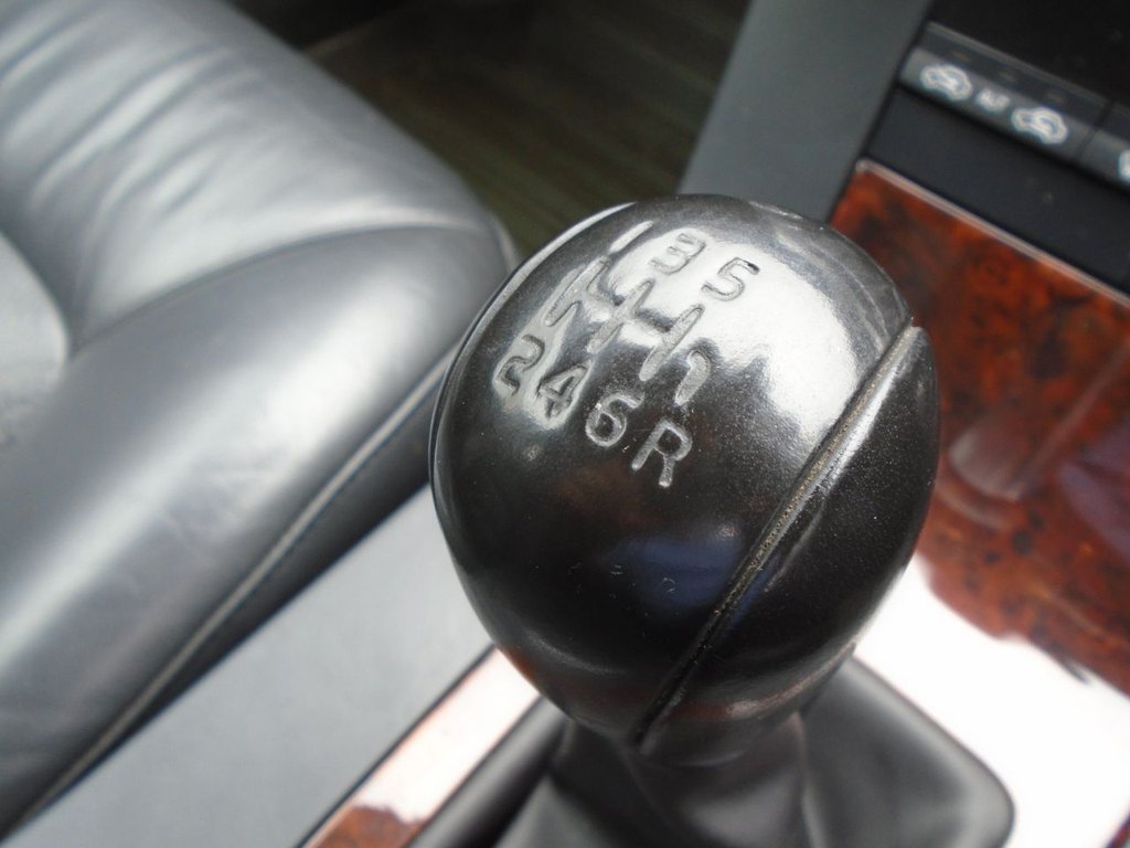 Used Volvo V70 2010 for sale - 77451711: Photo 21