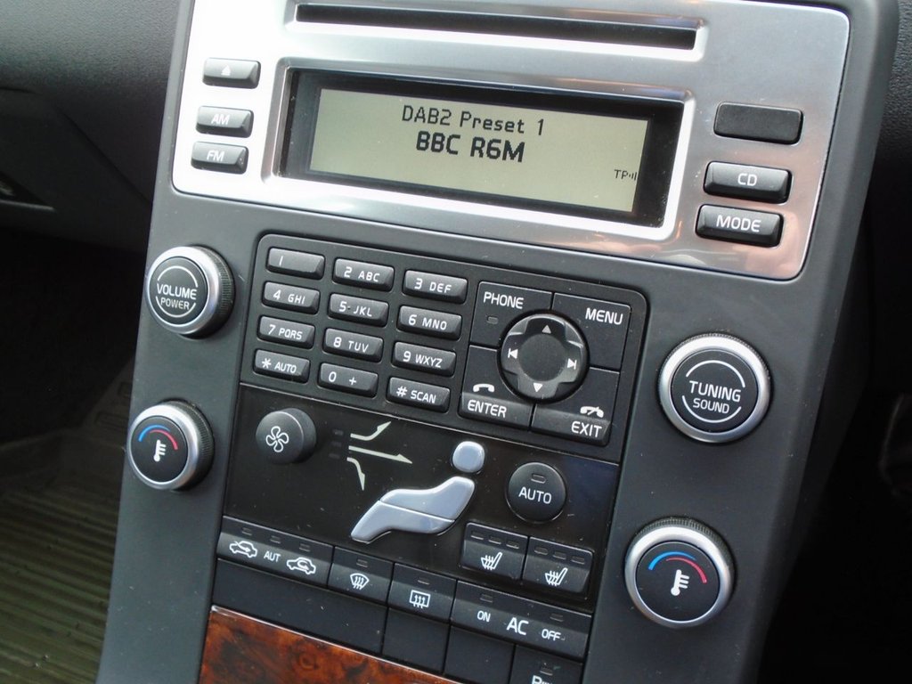 Used Volvo V70 2010 for sale - 77451711: Photo 22