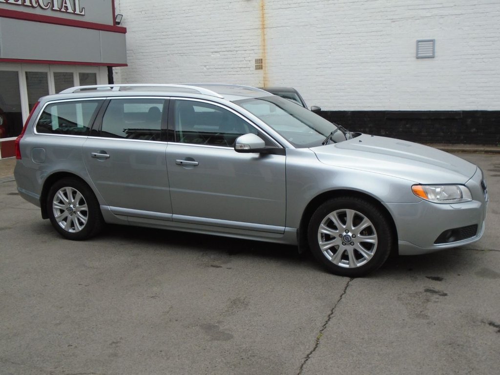 Used Volvo V70 2010 for sale - 77451711: Photo 6