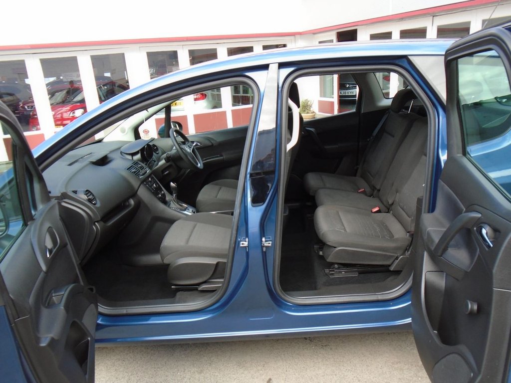 Used Vauxhall Meriva 2017 for sale - 77188082: Photo 2