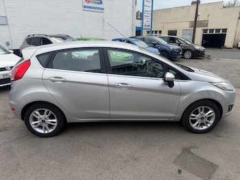 Used Ford Fiesta 2017 for sale - 78525039: Photo