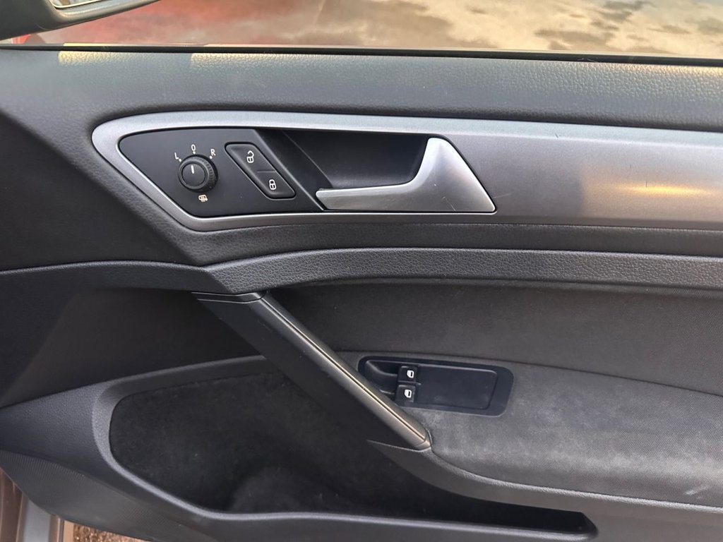 Used Volkswagen Golf 2014 for sale - 76934622: Photo 14