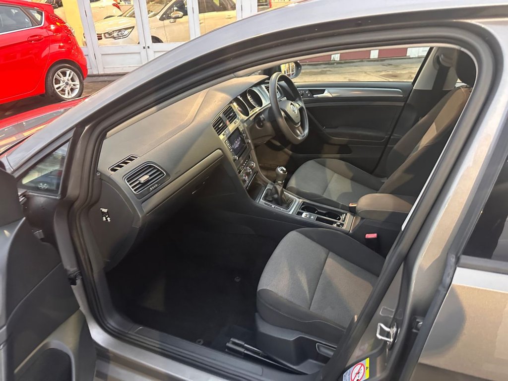 Used Volkswagen Golf 2014 for sale - 76934622: Photo 29